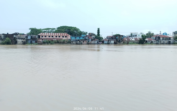 পানি কমছে সুরমায়, বাড়ছে কুশিয়ারায়